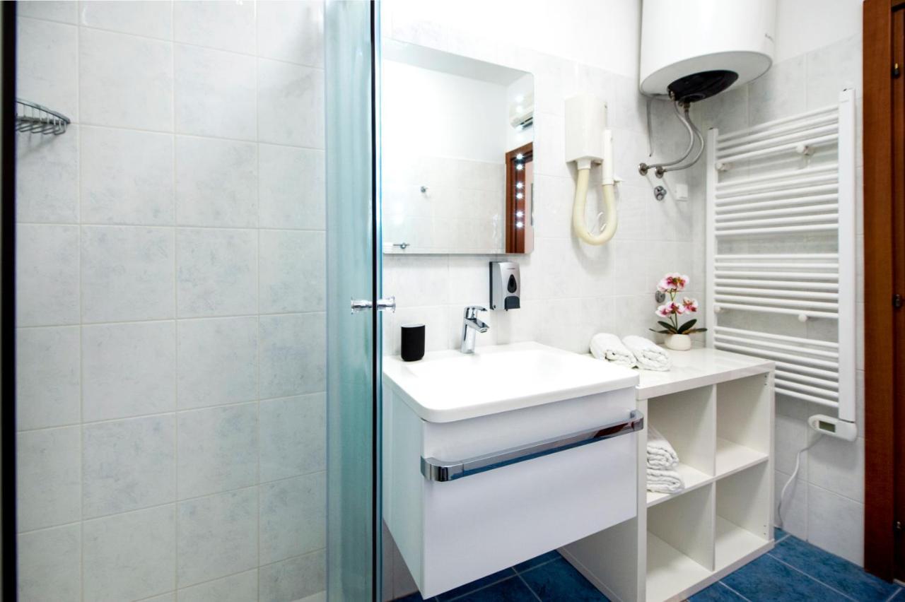 F&R Apartments II Ровинь Экстерьер фото