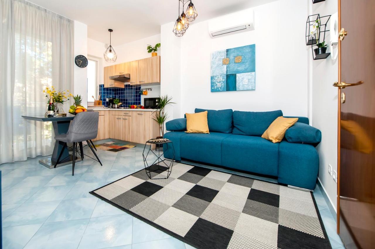 F&R Apartments II Ровинь Экстерьер фото